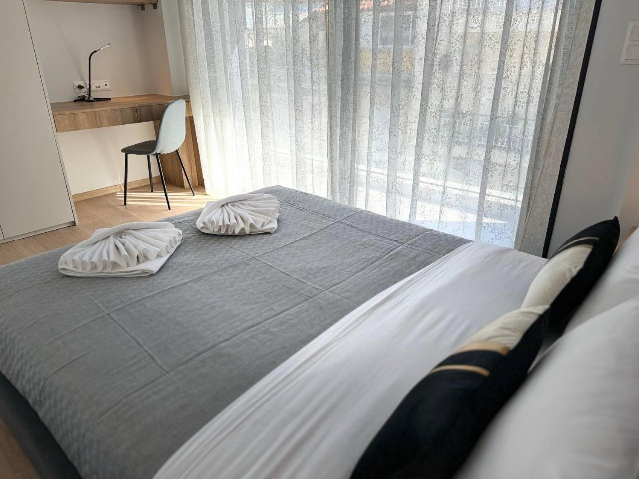 Lux Residence Ampelokipi Athena Bagian luar foto