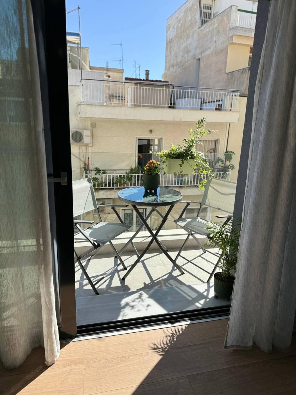 Lux Residence Ampelokipi Athena Bagian luar foto