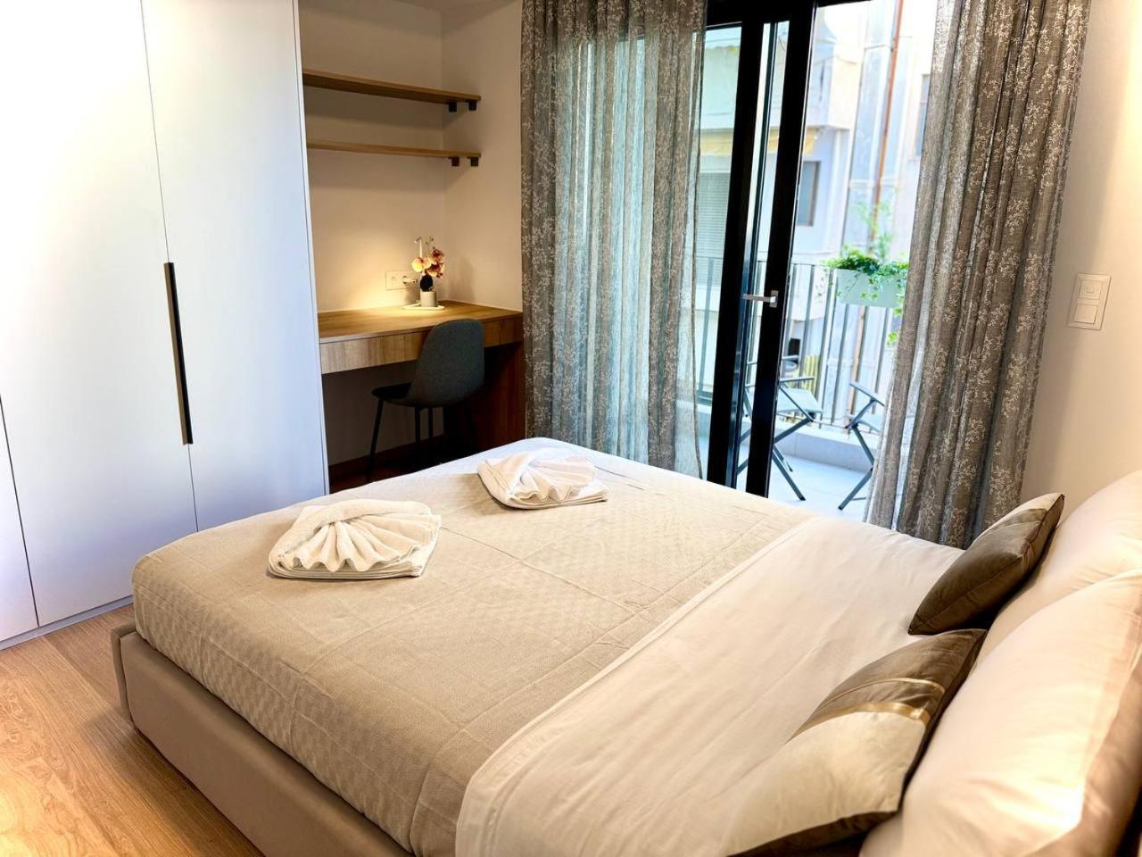 Lux Residence Ampelokipi Athena Bagian luar foto