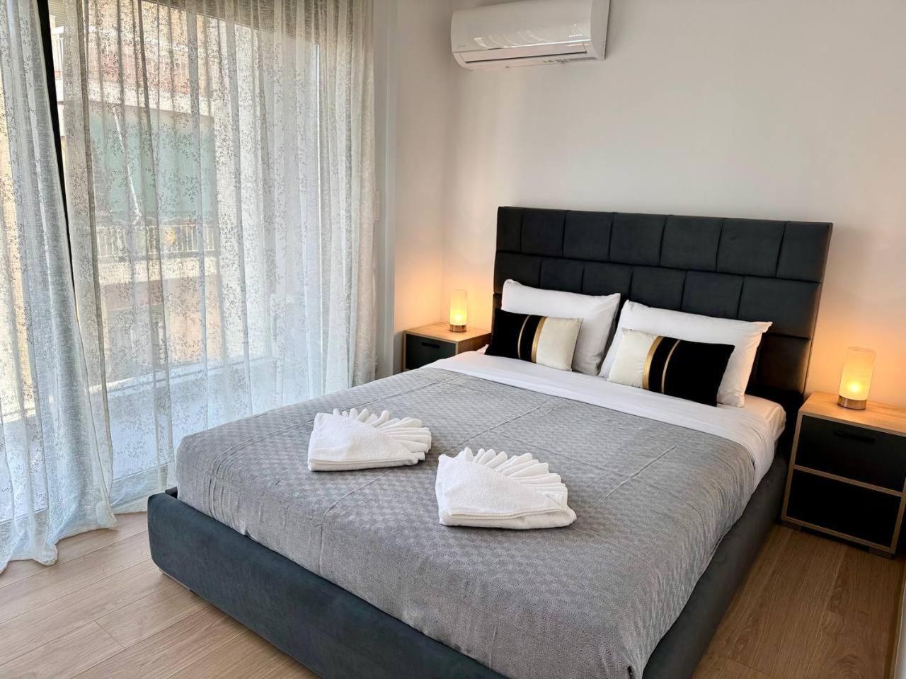 Lux Residence Ampelokipi Athena Bagian luar foto